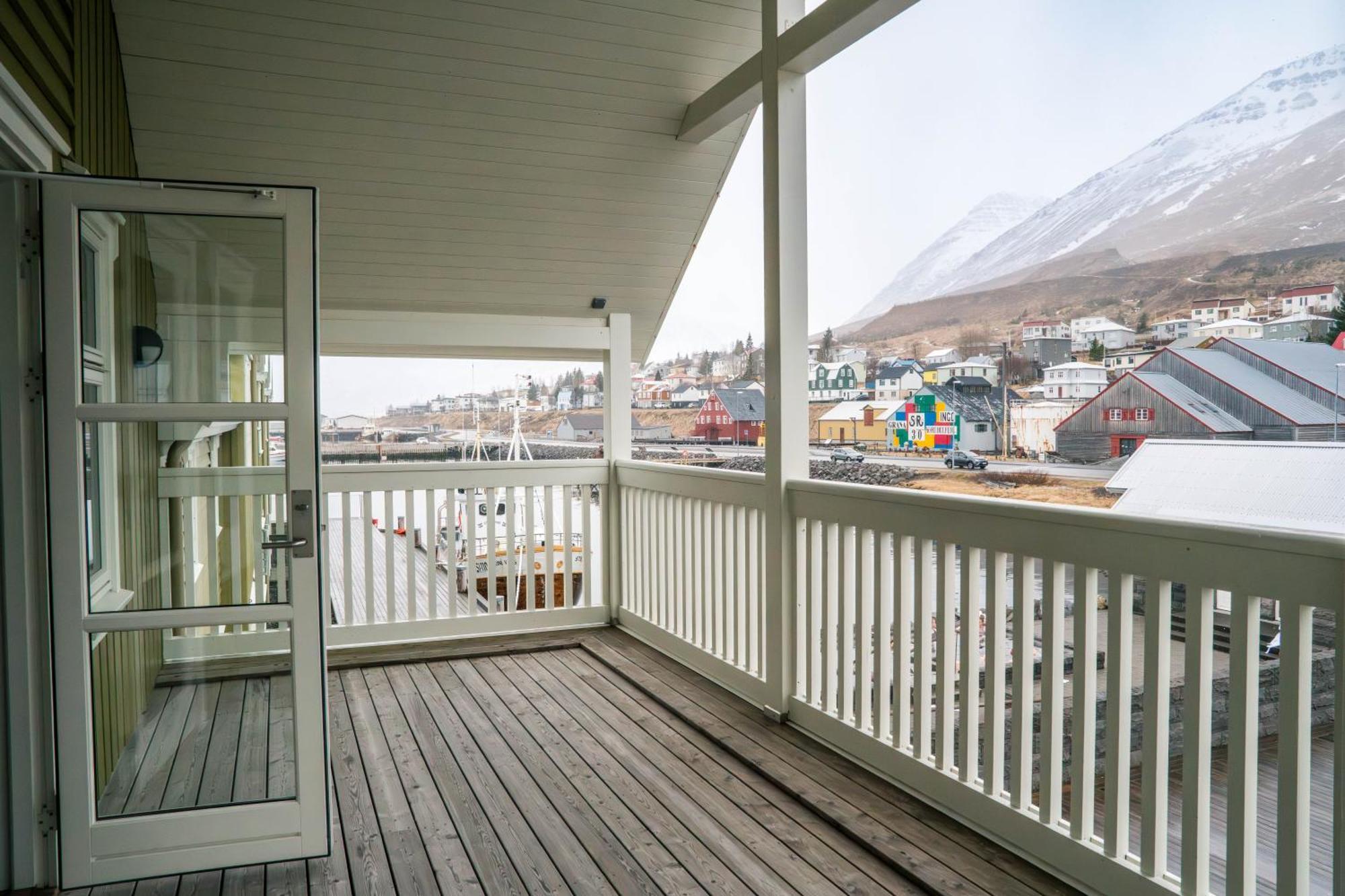 Siglo Hotel By Keahotels Siglufjordur Exterior photo